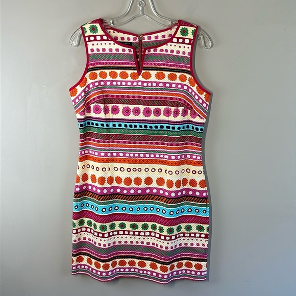 Talbots Sleeveless Textured Floral Sheath Dress Size 6P - Picture 3 of 13